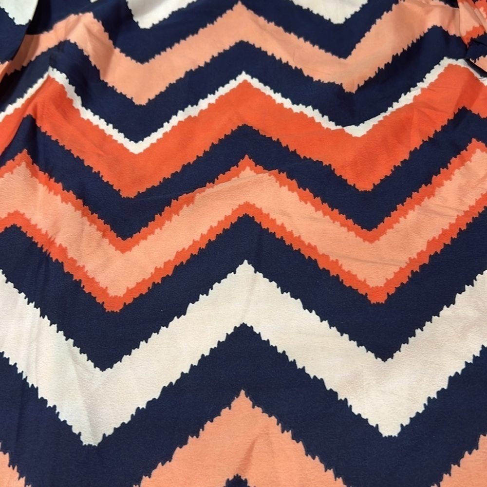 SUPER CUTE DRESS!👗 - Picture 2 of 4